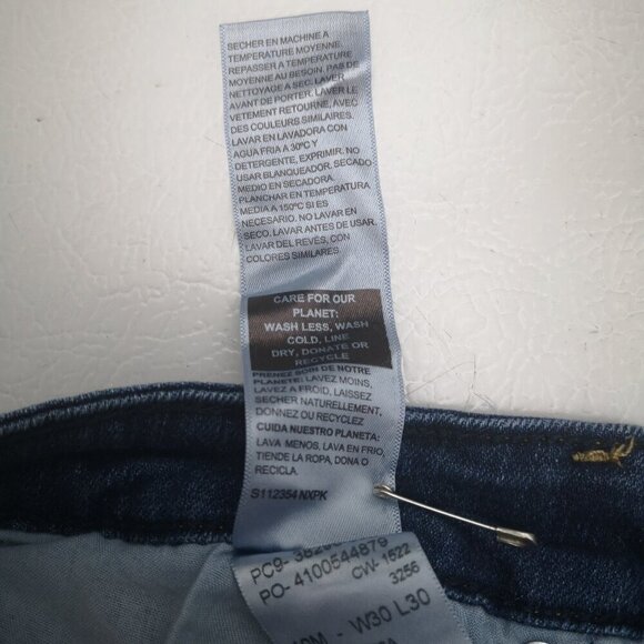 Signature by Levi Strauss Ladies Size 30/30 Medium Wash Skinny Jeans - Picture 8 of 14